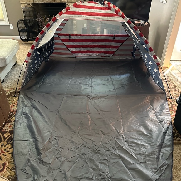 Outdoor Set - Picture 7 of 7